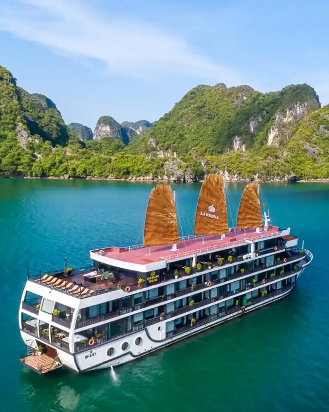 Ha Long Bay