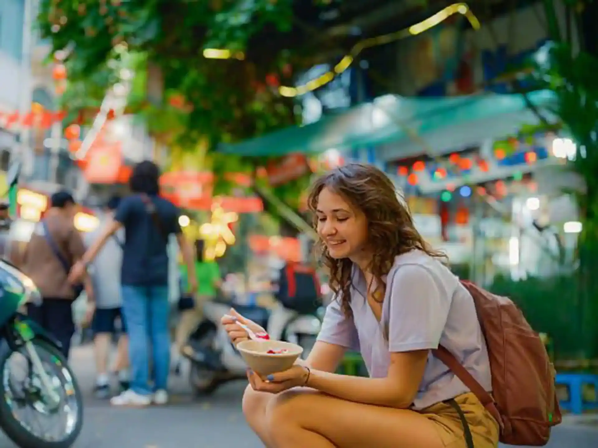 Hanoi street food and local daily life
