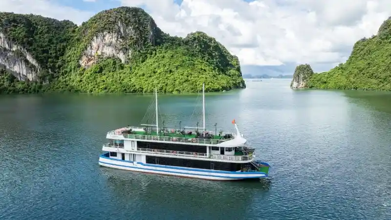 Carnival Day Cruise – Ha Long Bay Discovery