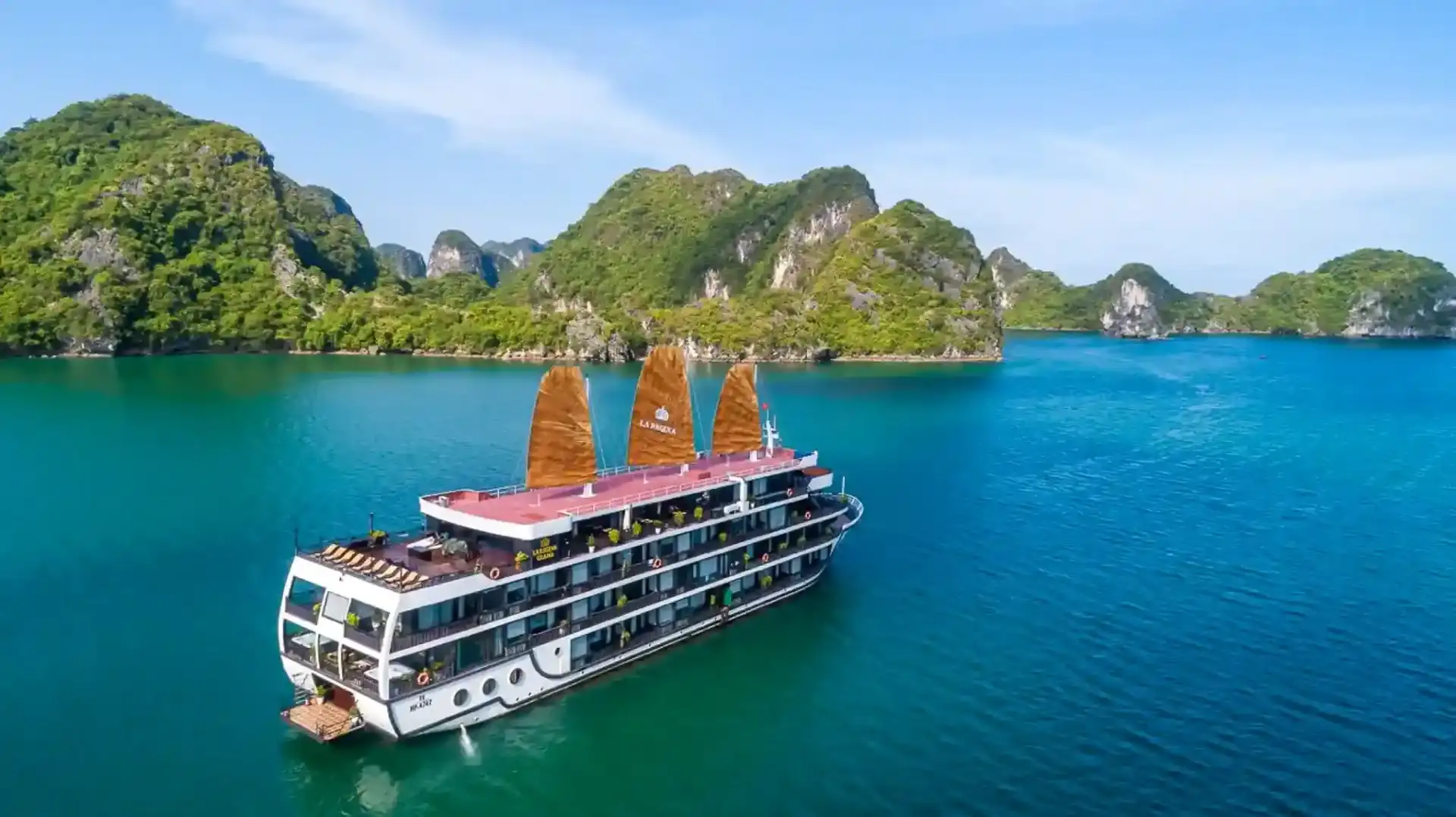 La Regina Royal Cruise – Ha Long Bay Discovery (2 Days / 1 Night)