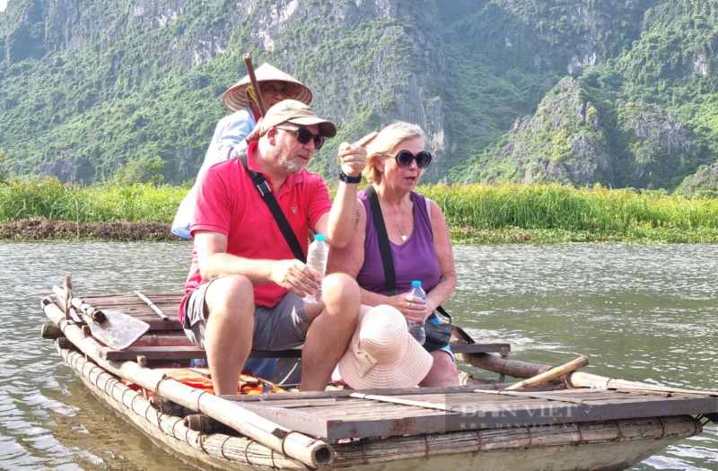 Van Long: Boat & Bike