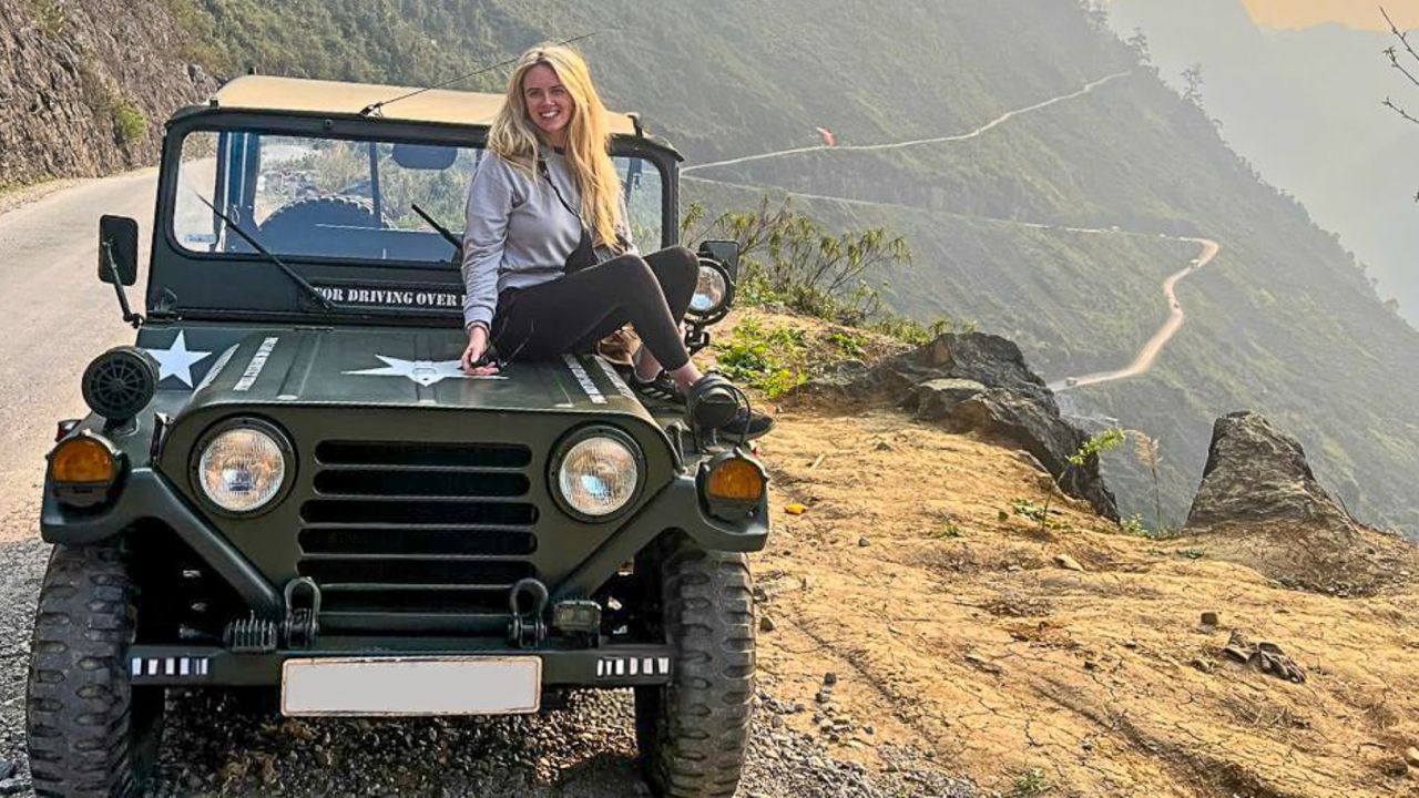 Ha Giang Jeep Tour Pakages